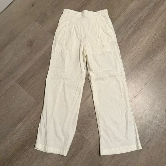 Dynamite Heidi Wide Leg Linen Pull-On
Pants, Bright White - Picture 3 of 9